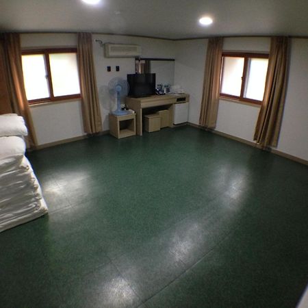 Suanbo Saipan Hot Spring Hotel Chungju Habitación foto